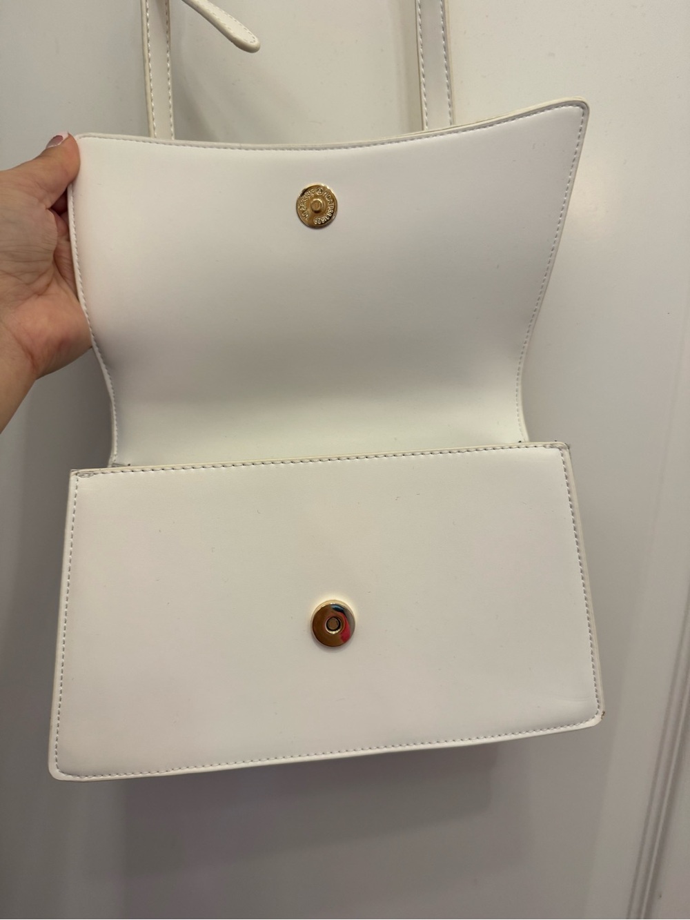Aqua White Crossbody Clutch Bag with Gold Chain BNWOT - Picture 4 of 5